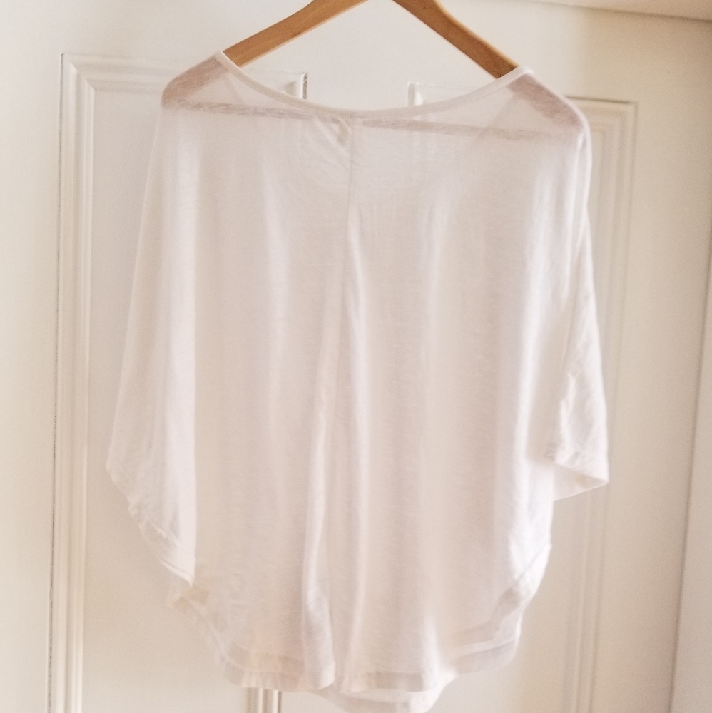 Summer Top. Size Small - Picture 4 of 10